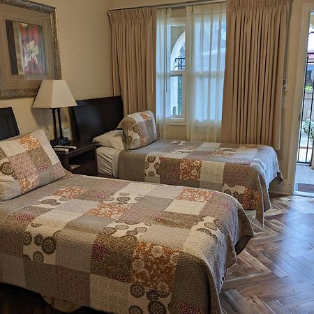 Los Gatos Garden Inn Hotel מראה חיצוני תמונה