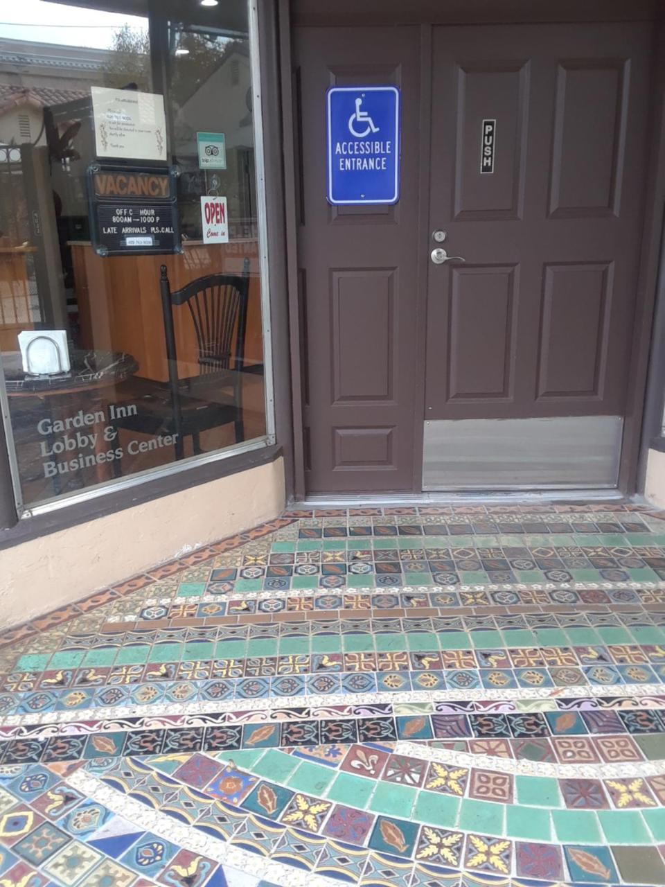 Los Gatos Garden Inn Hotel מראה חיצוני תמונה