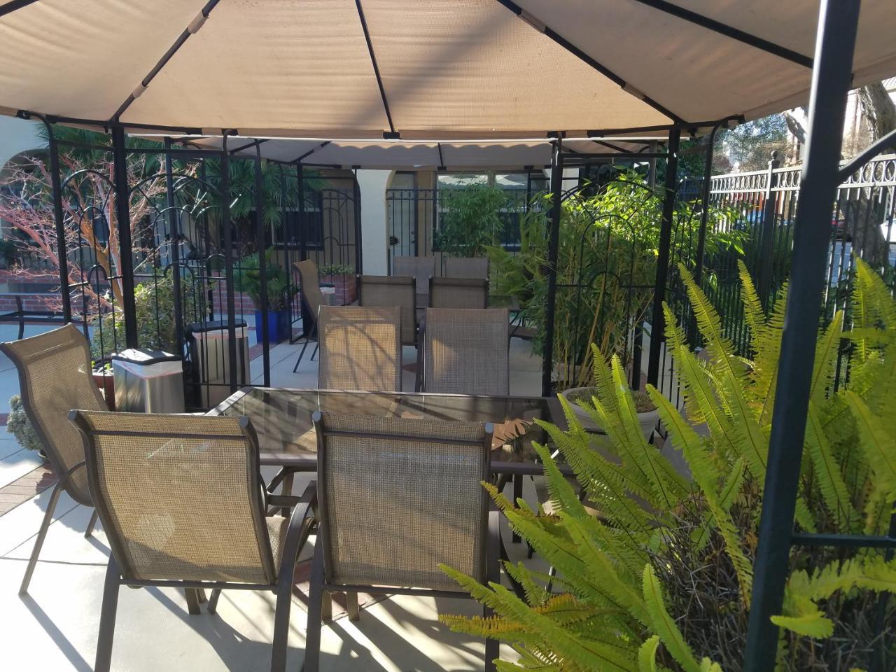 Los Gatos Garden Inn Hotel מראה חיצוני תמונה